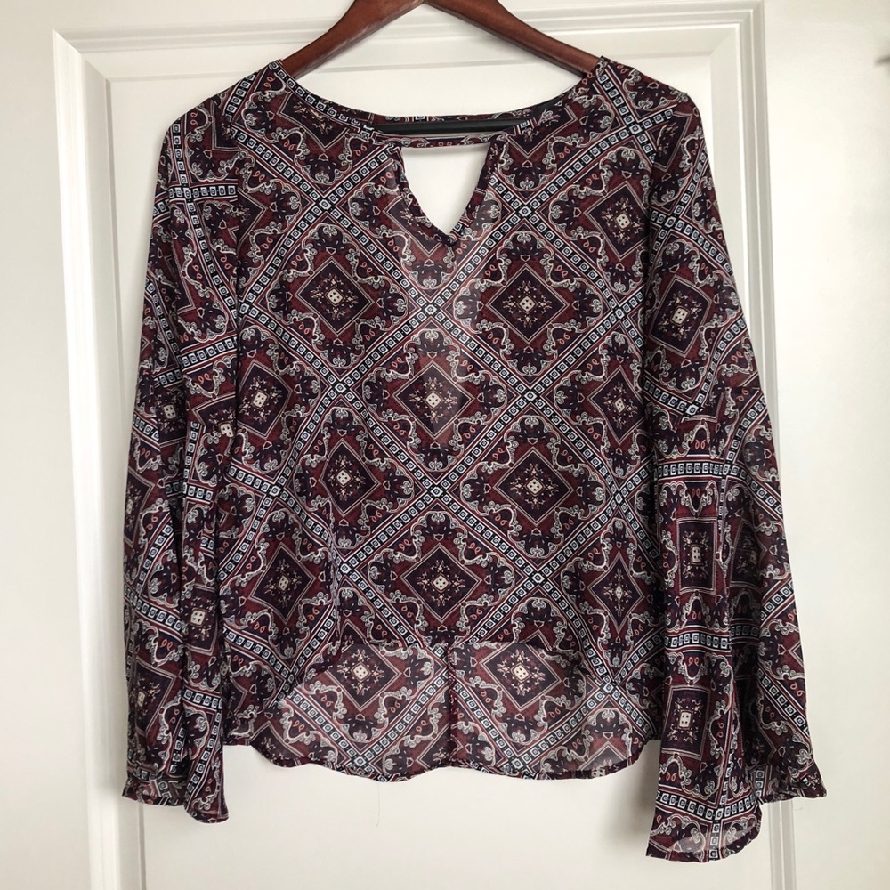 Women’s Open Back Bell Sleeve Blouse